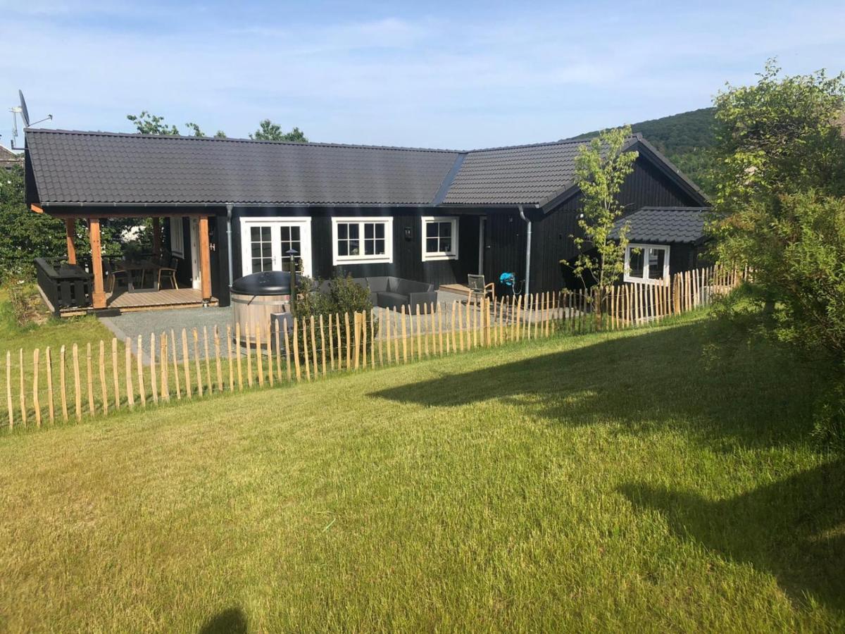 Kustelberg Lodges Medebach Exterior photo